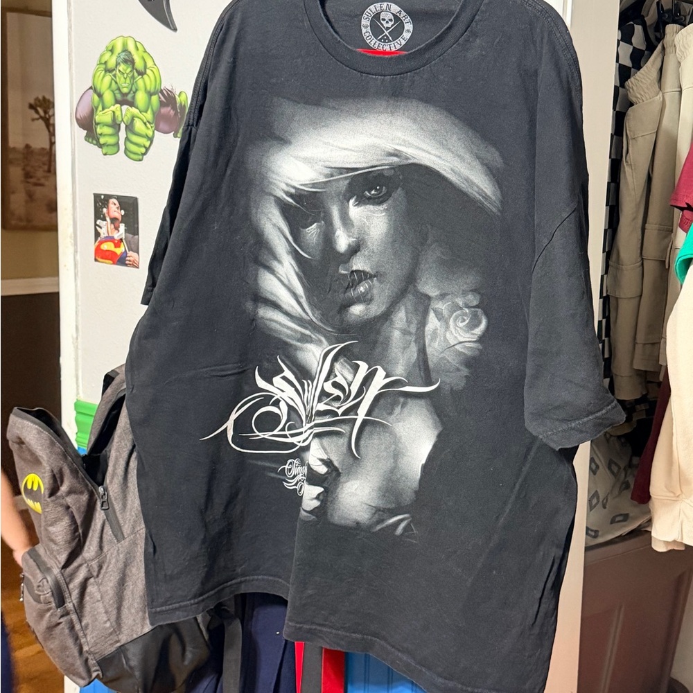 Men’s Sullen Black Graphic T-Shirt with Artistic Design